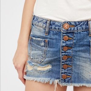 OneXOne Teaspoon Distressed Button Mini Sz 25